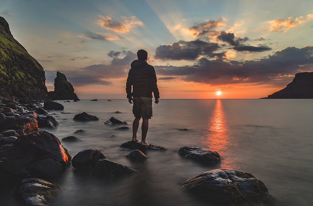 The dawn of every new day brings with it a completely new beginning, and the chance to turn your life around from darkness to light. The dawn of every new day brings with it a completely new beginning, and the chance to turn your life around from darkness to light.