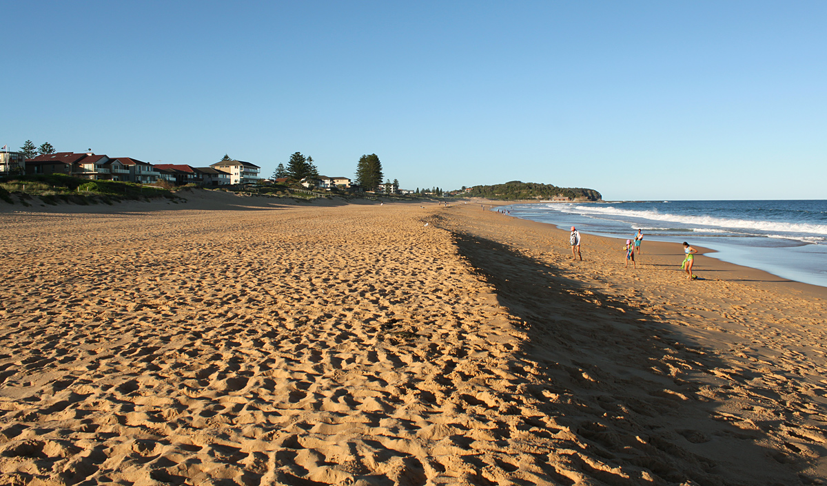 Beach Houses at Narrabeen - In My Father's House are Many Mansions - Christ.net.au